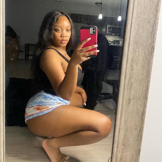 FRIENDS WITH BENEFITS NEEDED - Image 2